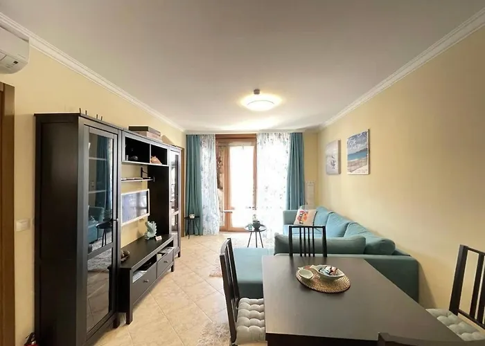 Апартамент Sea Bliss Retreat -santa Marina -