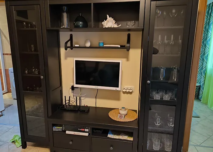 Апартамент Sea Bliss Retreat -santa Marina - *