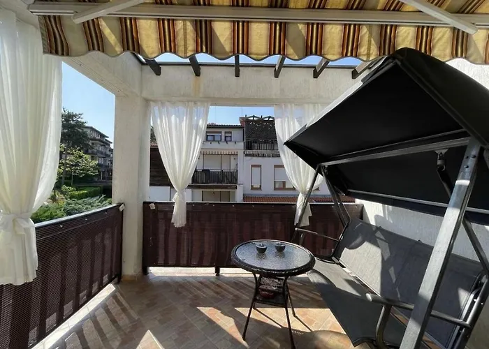 Апартамент Sea Bliss Retreat -santa Marina - *